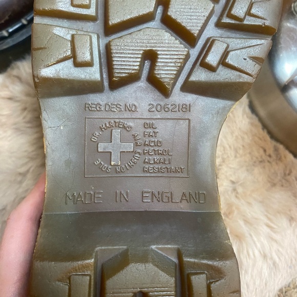 Dr. Martens Air Walk shoes - size 6 - Picture 4 of 4